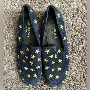 Kenneth Cole suede shoes size 6 women’s.